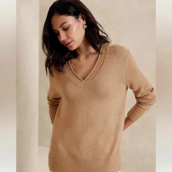 Banana Republic Sweaters Nwt Banana Republic Xs Essential